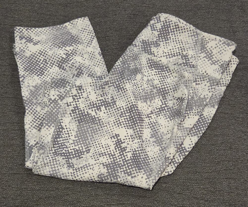 Women's Old Navy Capri Spandex Pants. Large. Gray/White